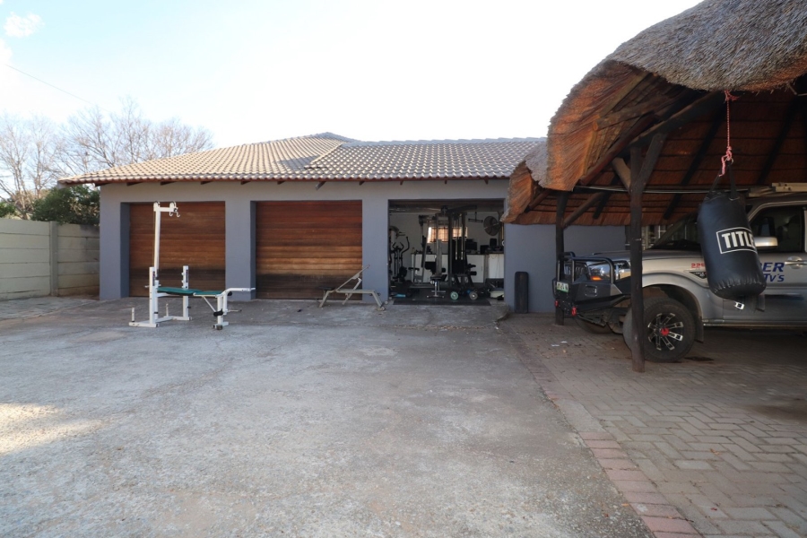 4 Bedroom Property for Sale in La Hoff North West